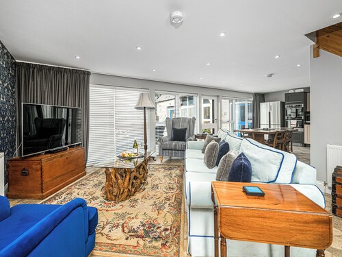 3 bedroom accommodation in Carnoustie