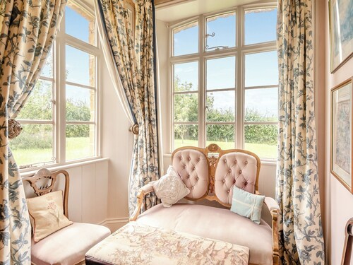 4 bedroom accommodation in Belvoir, near Grantham