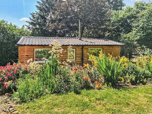 Property grounds - Rowan Tree Lodge - UKC6977 (Ludlow)