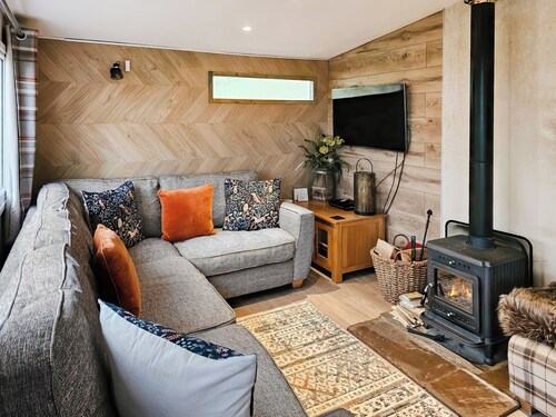 Rowan Tree Lodge - UKC6977