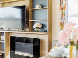 Living area - 2 bedroom accommodation in Poole (Poole)