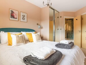 2 bedrooms, free WiFi