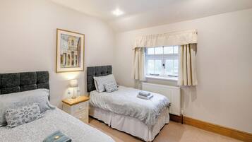 2 bedrooms, WiFi (free)