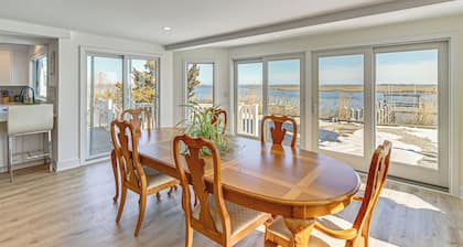 Private Pool, Dock & Beach: Stafford Township Gem
