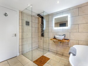 Towels - 3 bedroom accommodation in Hilton (Hilton)