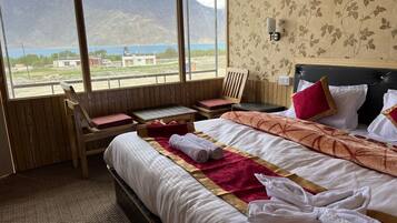 Deluxe Room, Lake View