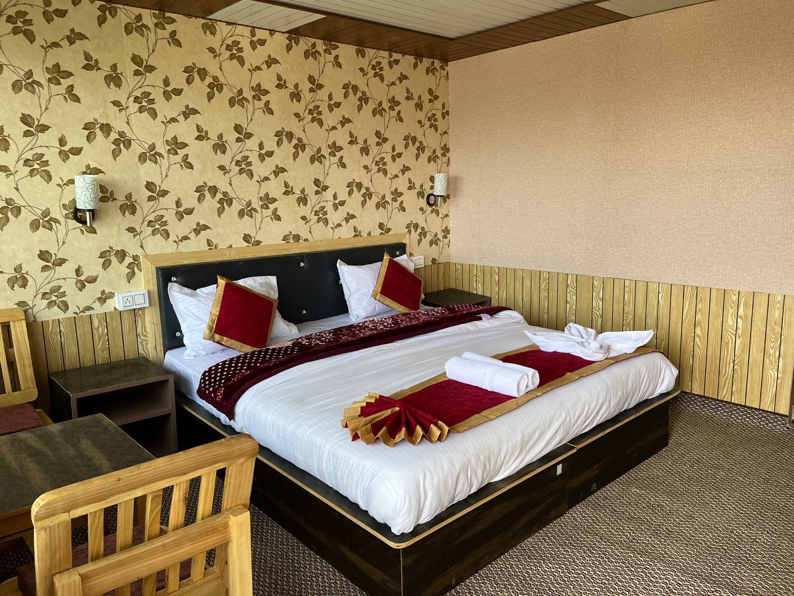 Deluxe Room, Lake View | Free WiFi