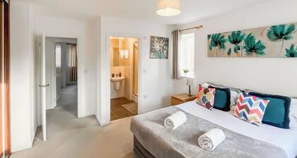 4 bedroom accommodation in Ashford