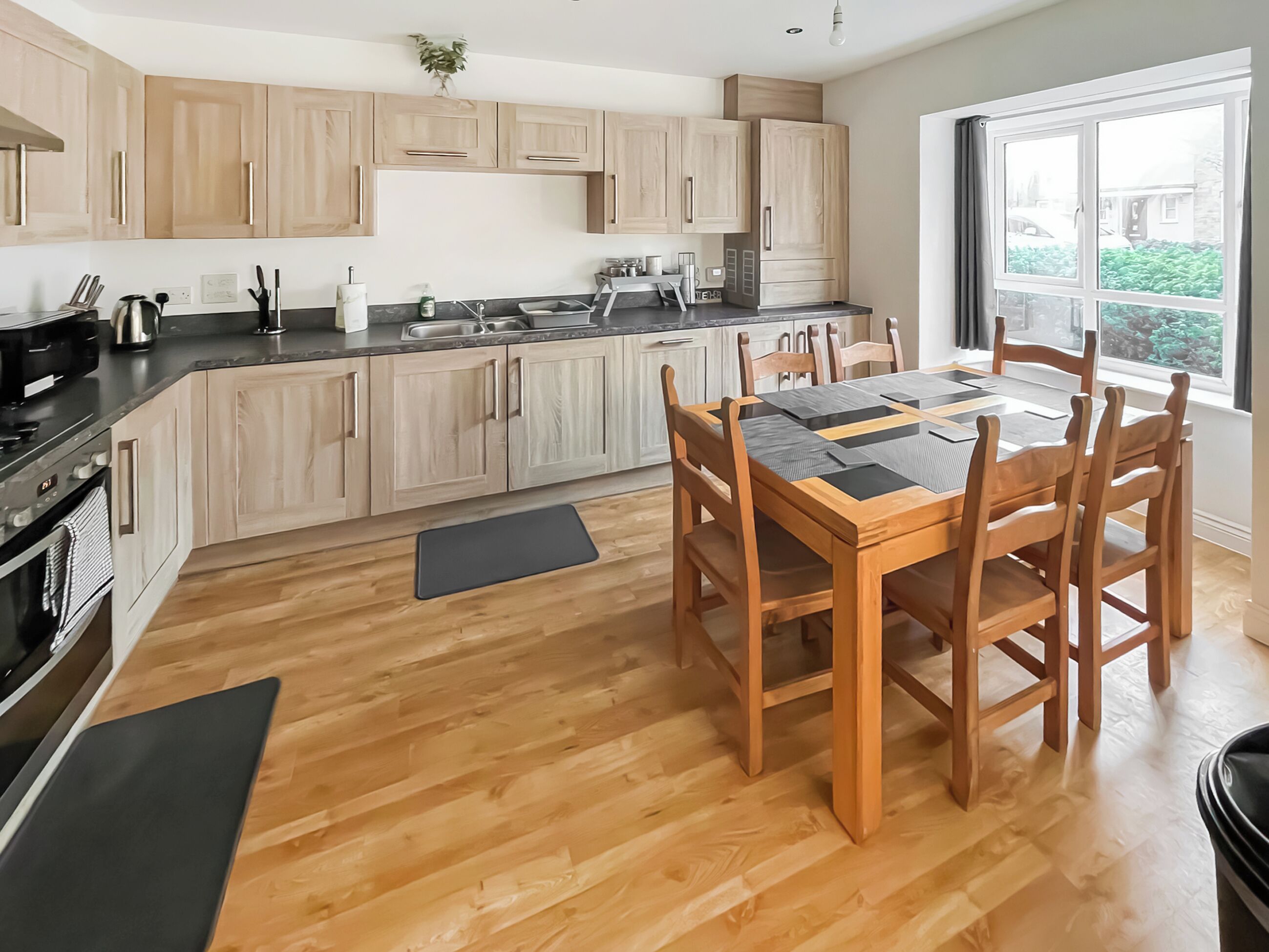 Dishwasher, high chair