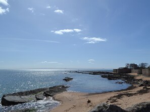 Fishing - 2 bedroom accommodation in Lundin Links near Anstruther (Lundin Links near Anstruther)