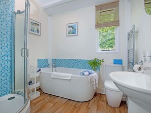 Towels - 2 bedroom accommodation in Bovey Tracey (Bovey Tracey)