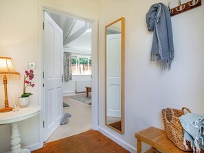 Interior - Oaktree Cottage - HNNO (Bovey Tracey)