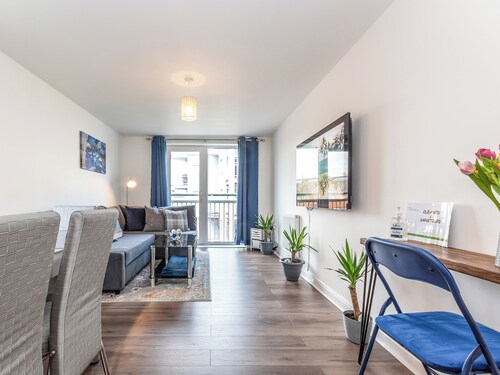 2 bedroom accommodation in Ashford