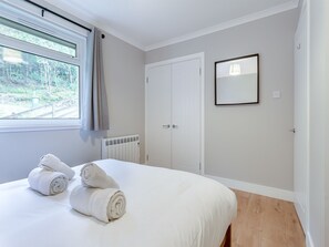 3 bedrooms, free WiFi - 3 bedroom accommodation in Portuairk (Portuairk)