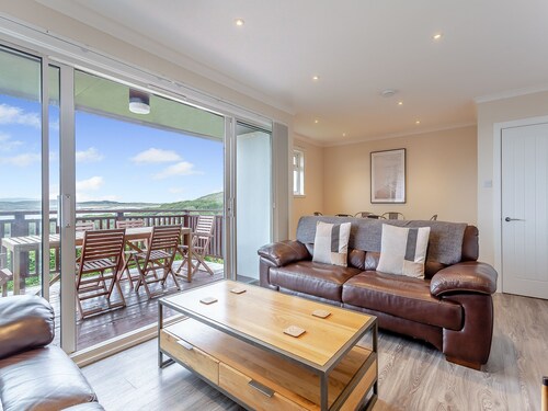 3 bedroom accommodation in Portuairk