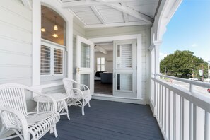 Unclassified image, 3 of 15, button - Altitude Studio, one bedrooms studio in the heart of Martinborough (Martinborough)