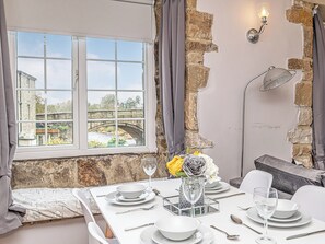 Dining - 3 bedroom accommodation in Settle (Settle)