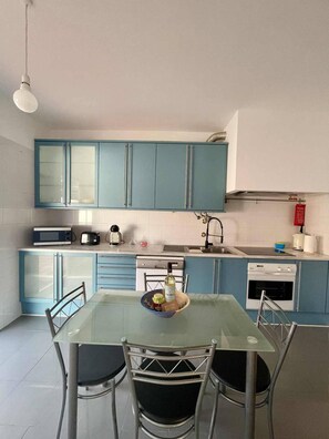 House, 5 Bedrooms, Private Pool | Interior