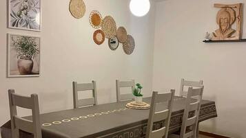 غرفة لتناول الطعام