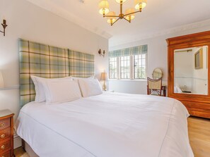 2 bedrooms, free WiFi - Eagles Nest at Greyfriars - UK33356 (Winchelsea)