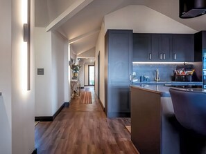 Interior - Deerview Stables - UK51043 (Bonvilston)