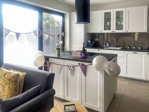 Interior - Deerview Lodge - UK51044 (Bonvilston)