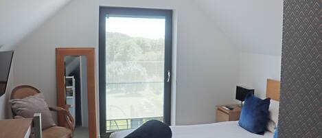 2 bedrooms, free WiFi