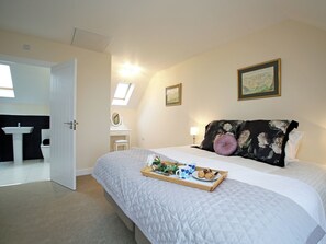 Free WiFi - 3 bedroom accommodation in Felixstowe (Felixstowe)