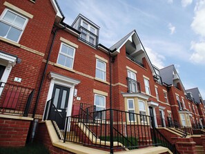 Exterior - 3 bedroom accommodation in Felixstowe (Felixstowe)