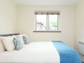 2 bedrooms, free WiFi - 2 bedroom accommodation in Uckfield (Uckfield)