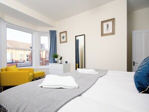 5 bedrooms, free WiFi - The Townhouse - UK37120 (Scarborough)