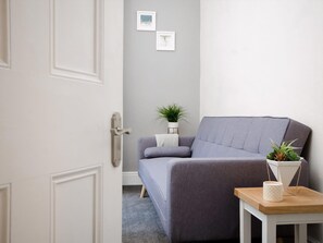 TV - The Townhouse - UK37120 (Scarborough)