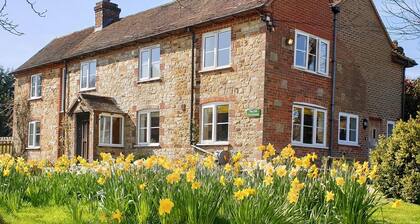 4 bedroom accommodation in Uckfield