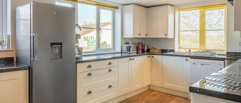 Dishwasher, high chair