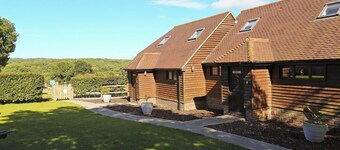 2 bedroom accommodation in Uckfield