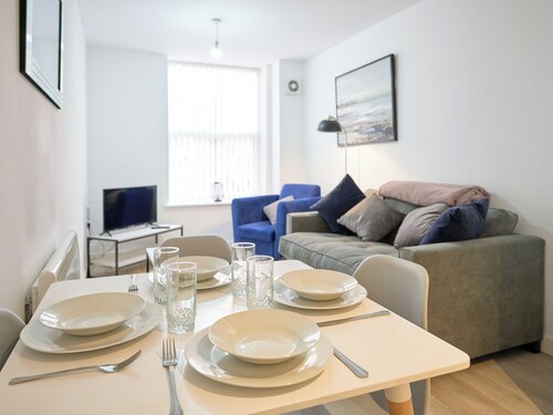 Apartment 8 - UK42612