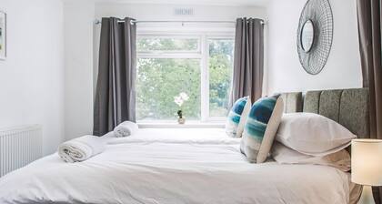 4 bedroom accommodation in Newport