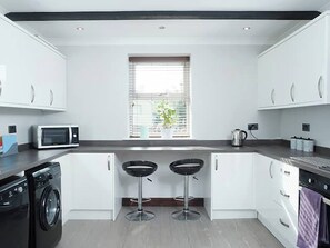 Private kitchen - A charming home in a semi-rural location on the edge of Bristol. (Yate)