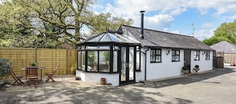 1 bedroom accommodation in West Chiltington
