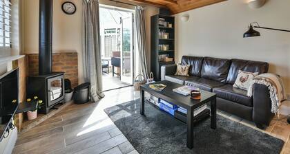 1 bedroom accommodation in West Chiltington