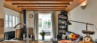 1 bedroom accommodation in West Chiltington