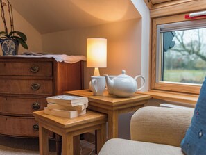 Interior - 1 bedroom accommodation in Biddenden, near Ashford (Biddenden, near Ashford)