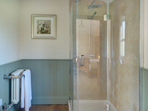 Bathroom - Great for large groups looking for a luxury bolthole in the Cotswolds. (Chipping Campden)