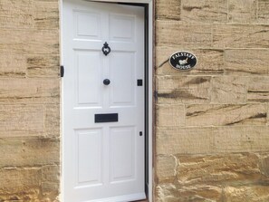 Exterior detail - A delightful Georgian property resting on one of Alnwick’s oldest streets. (Alnwick)