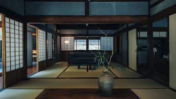 Japanese-style Villa, 2 Bedrooms, Mountain View, Mountainside | Individually furnished, free WiFi, bed sheets
