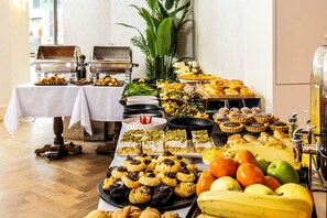 Gratis morgenmadsbuffet hver dag