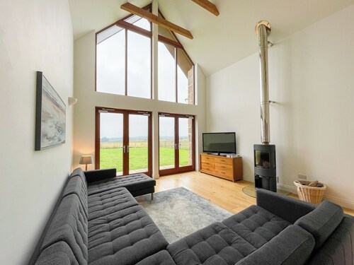 Balloan Steading - West - UK3411