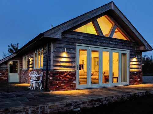 1 bedroom accommodation in Aberhafesp, near Newtown