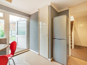 Interior - 3 bedroom accommodation in Andover (Andover)