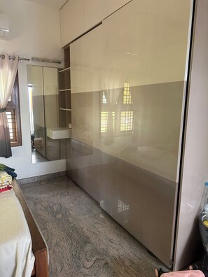 Interior - Perfect 1-bedroom bed & breakfast with AC in Bengaluru (Bengaluru)